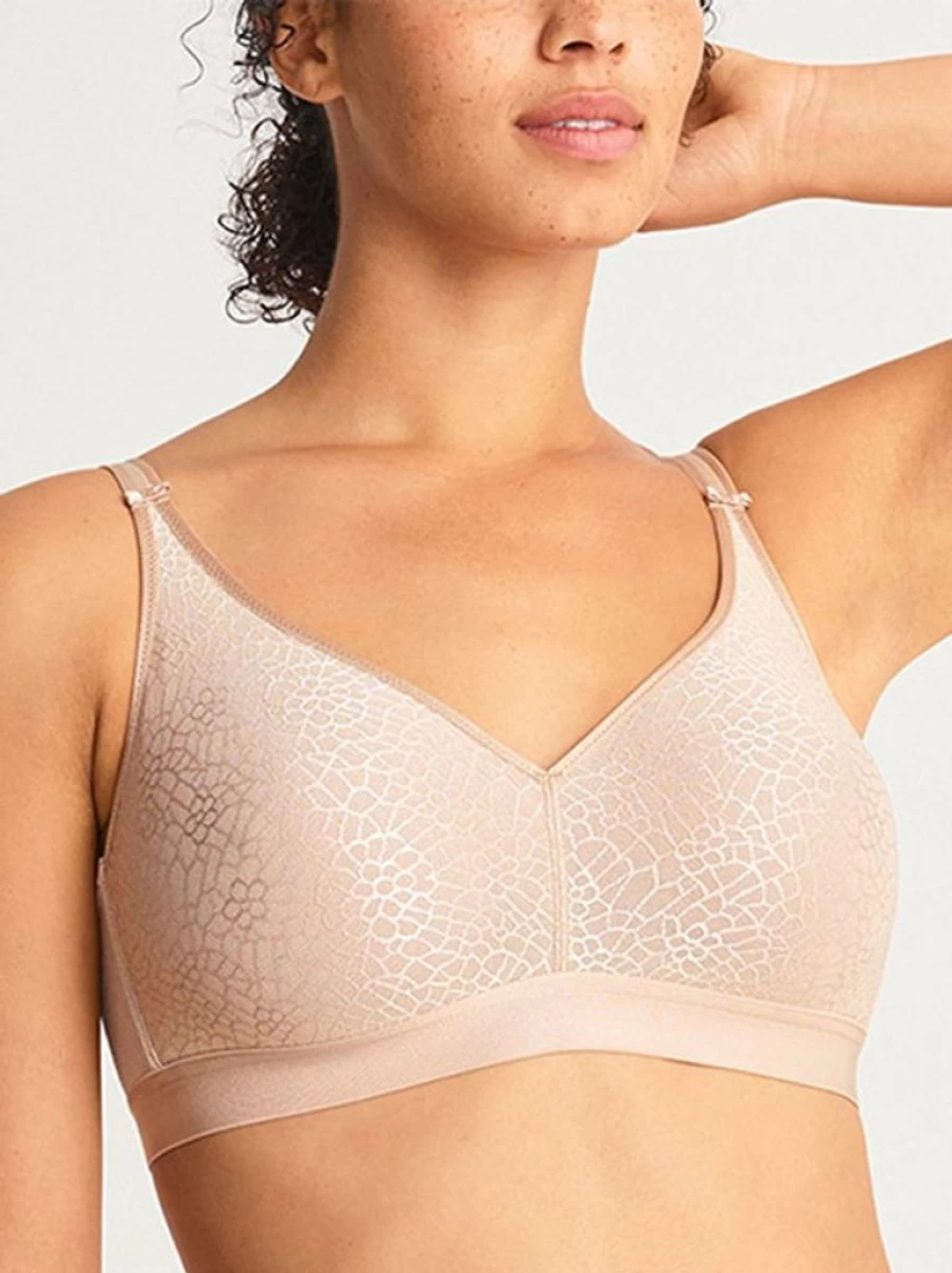 Chantelle C Magnifique Non-Wired Bra - Comfortable Full Coverage Lace Bra for Women